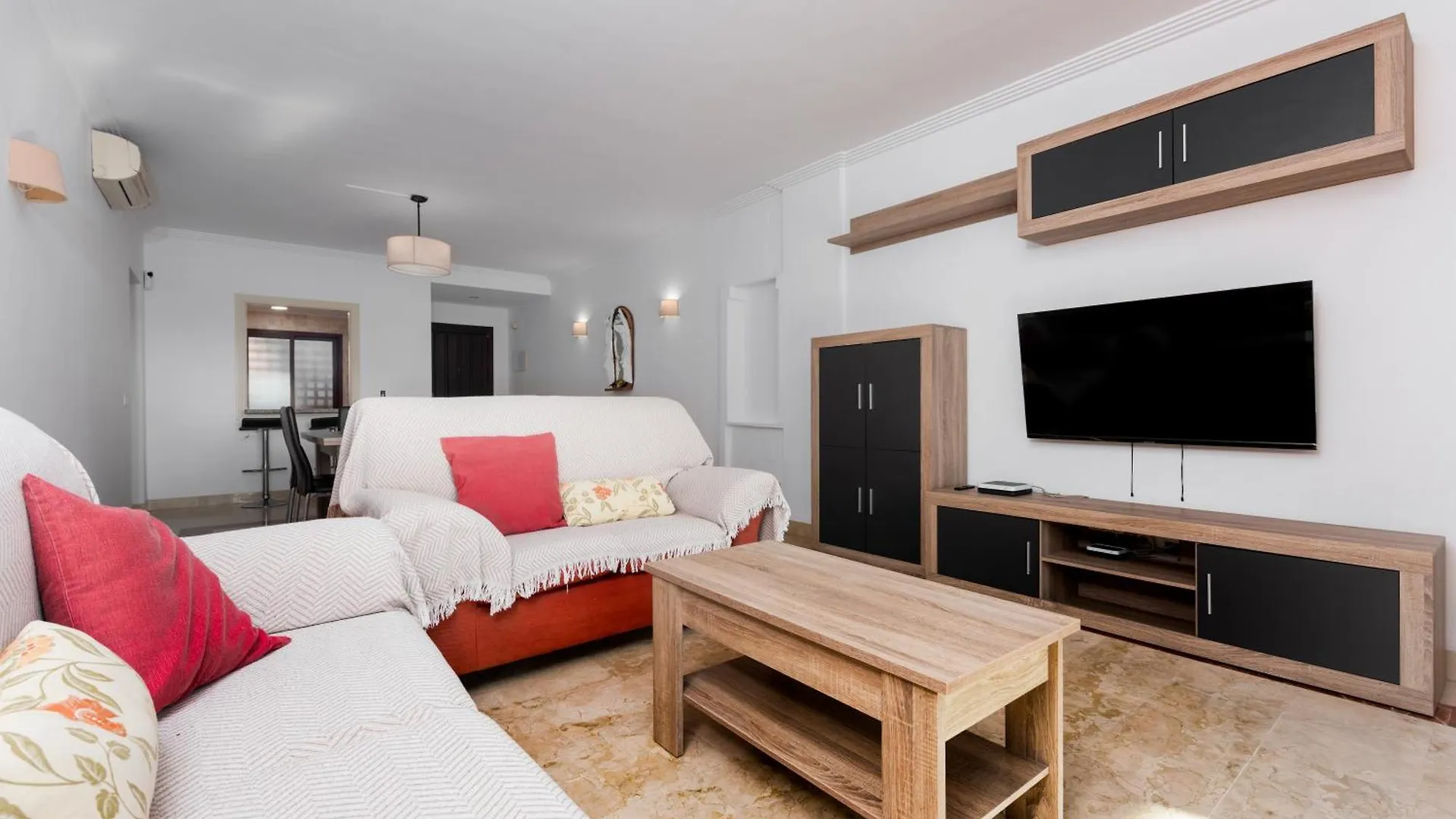 Apartamento Con Piscina - Estepona